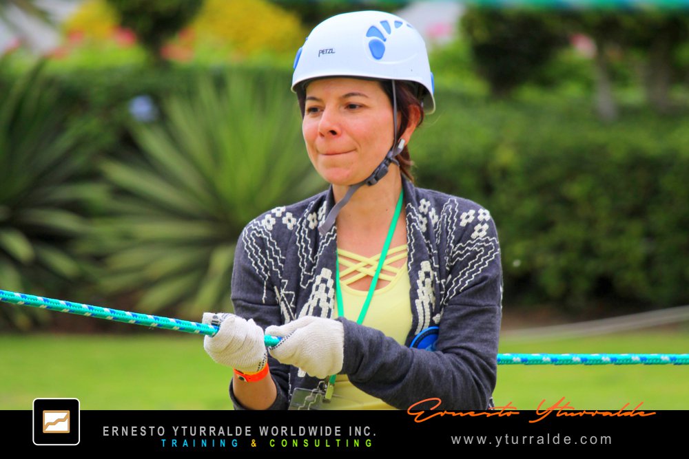 Experiencia outdoor enfocada en liderazgo colaborativo y trabajo en equipo
